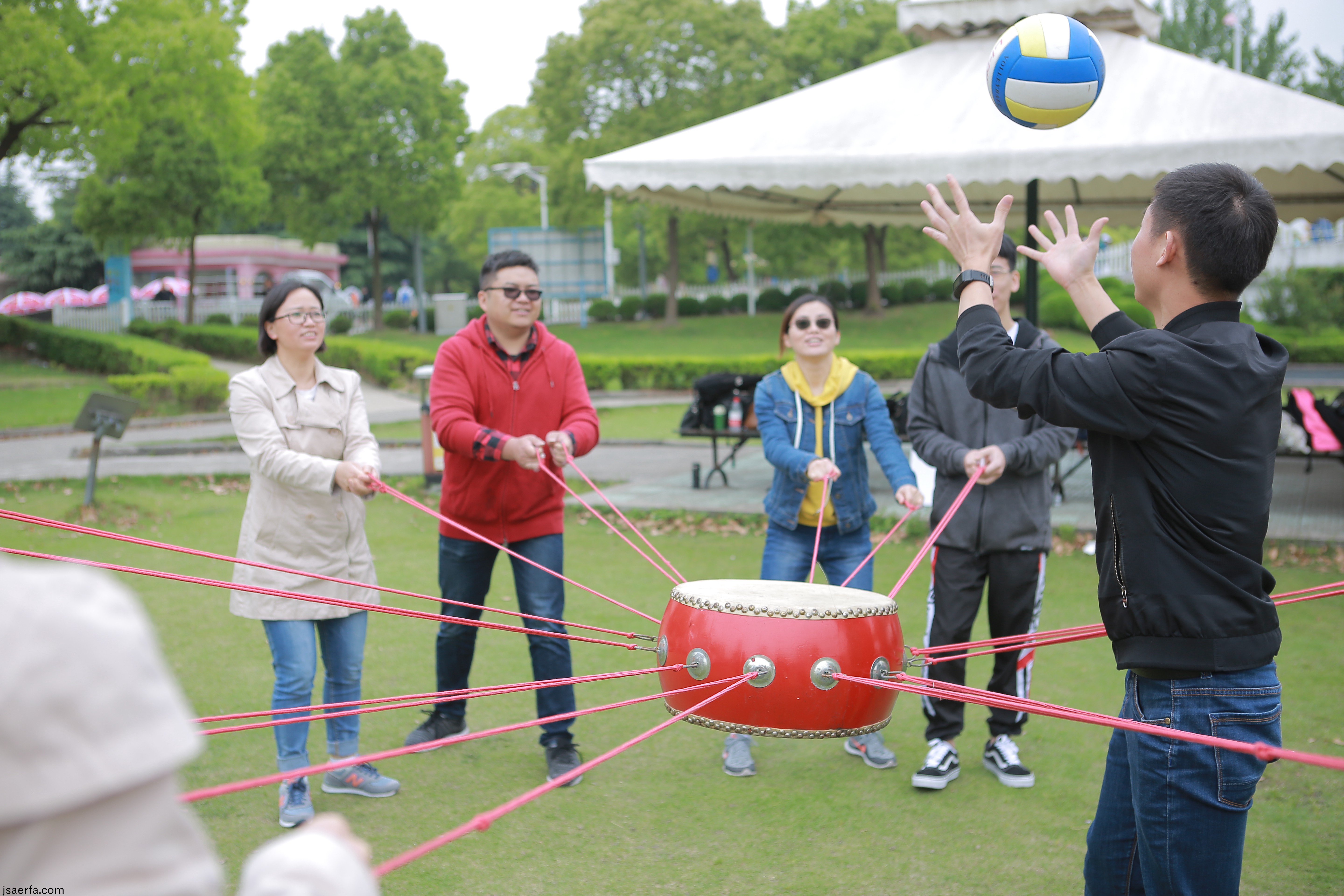 凝心聚力、信任互(hu)助--百傲(ao)2019年東方綠舟搨(ta)展(zhan)培訓